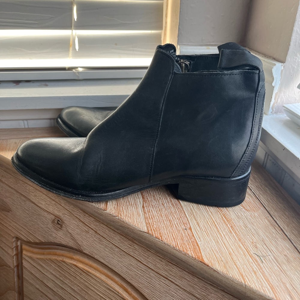 Vero Cuoio leather booties